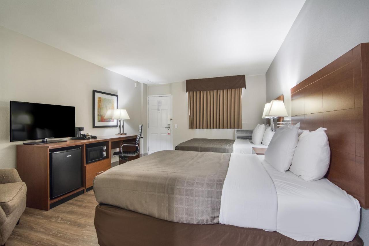 The Townhouse Inn Highpoint Exteriér fotografie