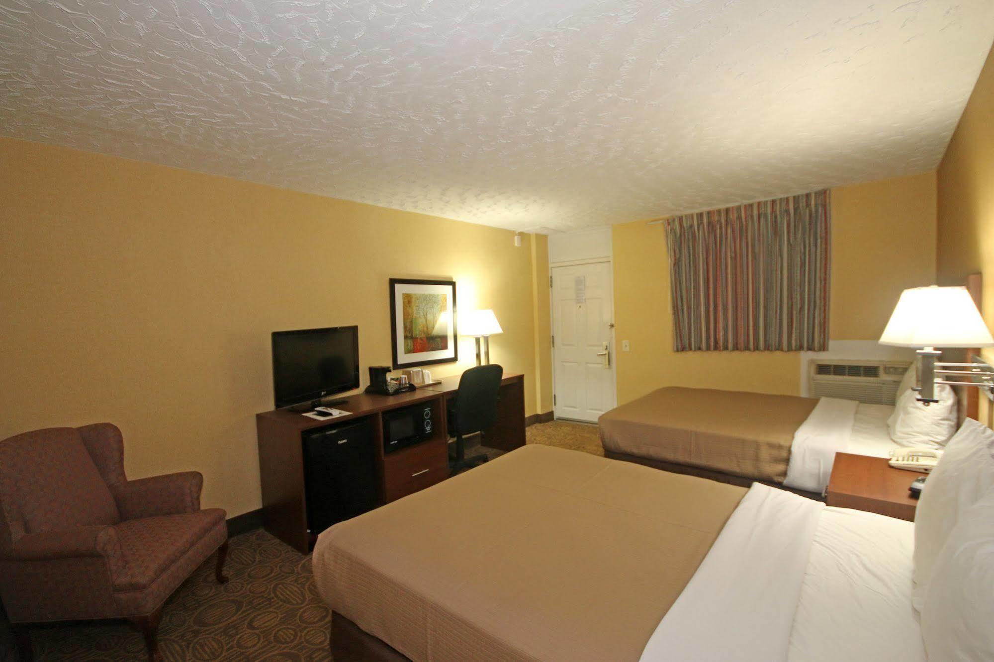 The Townhouse Inn Highpoint Exteriér fotografie